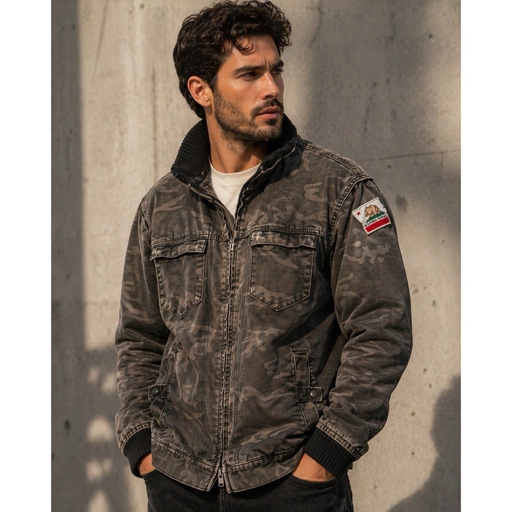 Levi's Military Jacket Mens M Camo Utility Bomber California Republic Patch Zip